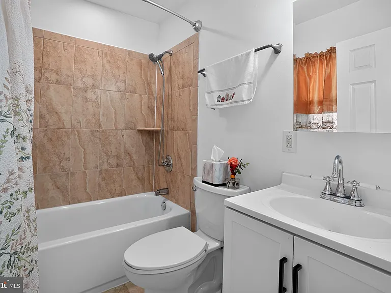 137 Walker Ln — Photo 29