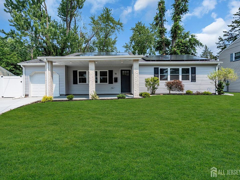1st image of 18 Grace Dr