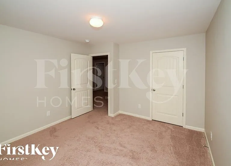 166 Rosegate Dr — Photo 9