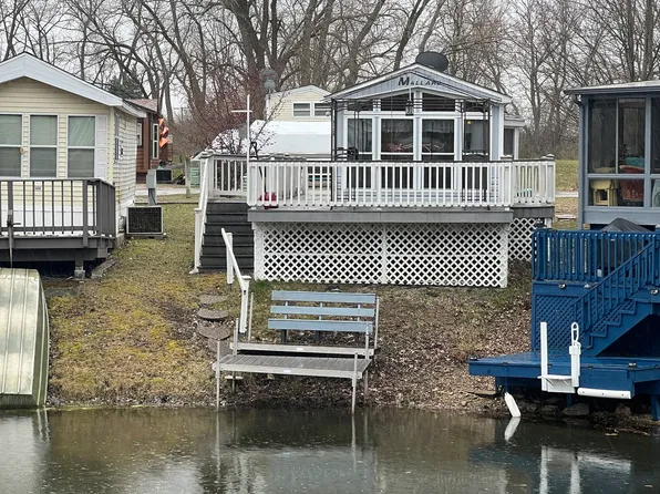 79 Dinosaur Rd, Wilmington, IL 60481