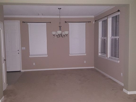 4th image of 165 W Santa Barbara Way