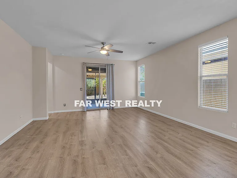 8225 N Whistling Acres Way — Photo 5