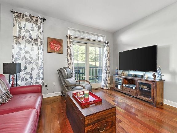 4th image of 501 Commerce Dr Unit 3109
