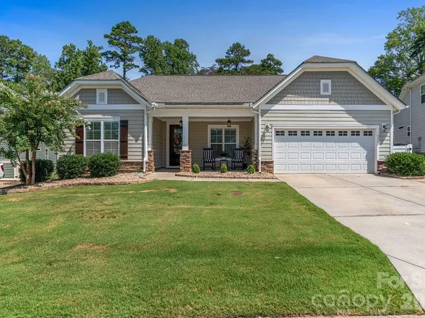 378 Broadleaf Dr, Denver, NC 28037