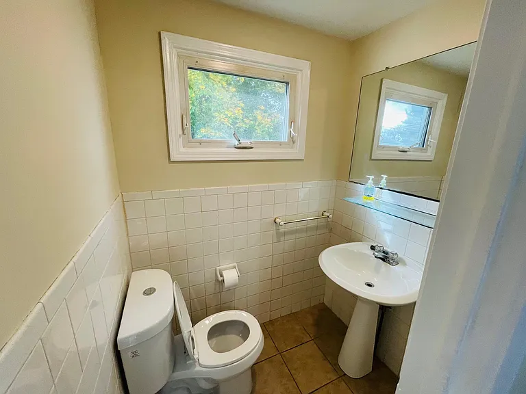 157 Fairgreen Dr #RIGHT — Photo 10