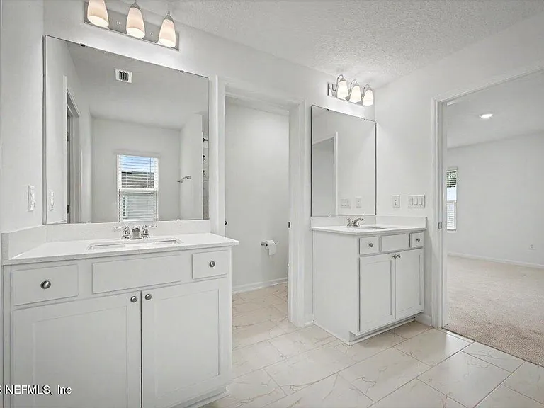 829 Cordova Palms Pkwy — Photo 32