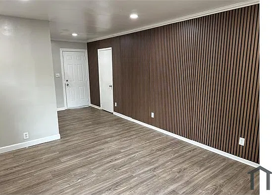 3 bed, 1000 sqft, $1,950 — Photo 2