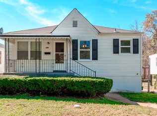10065 McCartney Ln, Saint Louis, MO