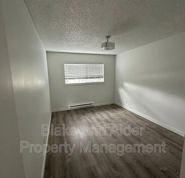 834 SE 42nd Ave — Photo 9
