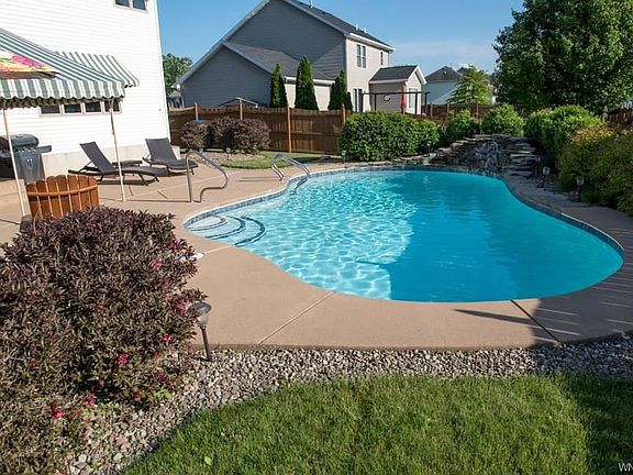2nd image of 6394 White Oak Way