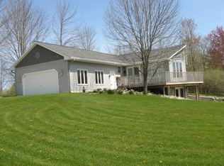 3733 Ramshorn Dr, Fremont, MI 49412