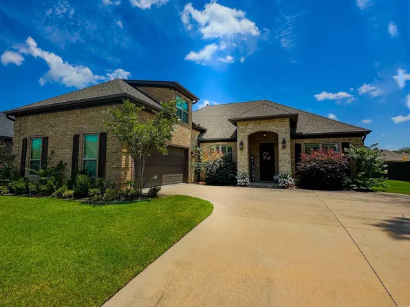 104 Marie Jeanne Dr, North Little Rock, AR 72113