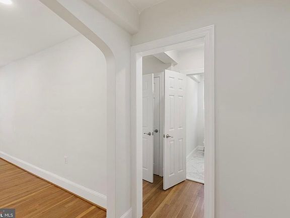 4th image of 3051 Idaho Ave NW APT 204