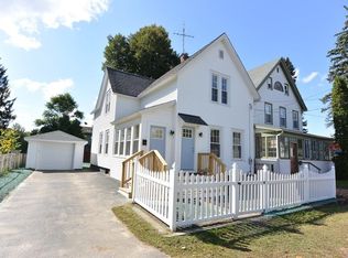 27 Laurel St, Clinton, MA 01510
