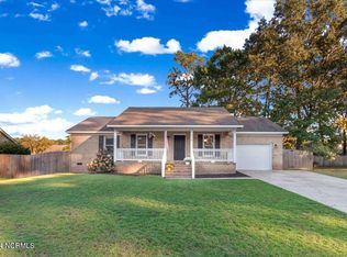 5018 Waterford Dr, Fayetteville, NC 28303