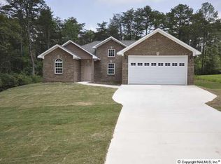 212 Brow Dr, Gadsden, AL 35904