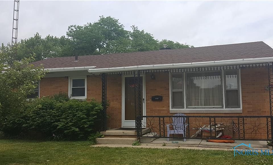 2nd image of 1050 Kirk St