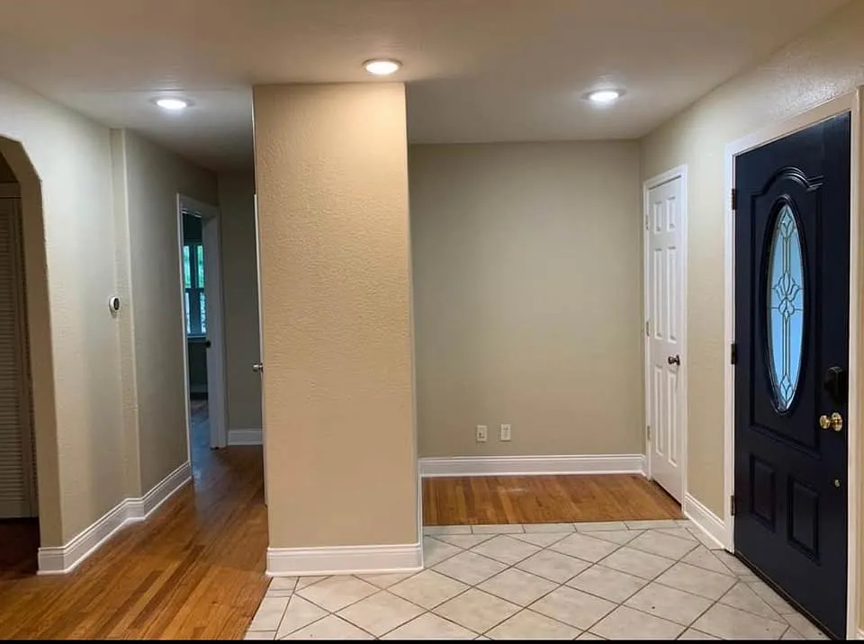 3 bed, 1602 sqft, $1,850 — Photo 2