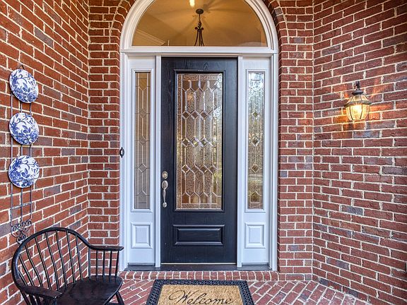 5th image of 213 Birch Tree Cir