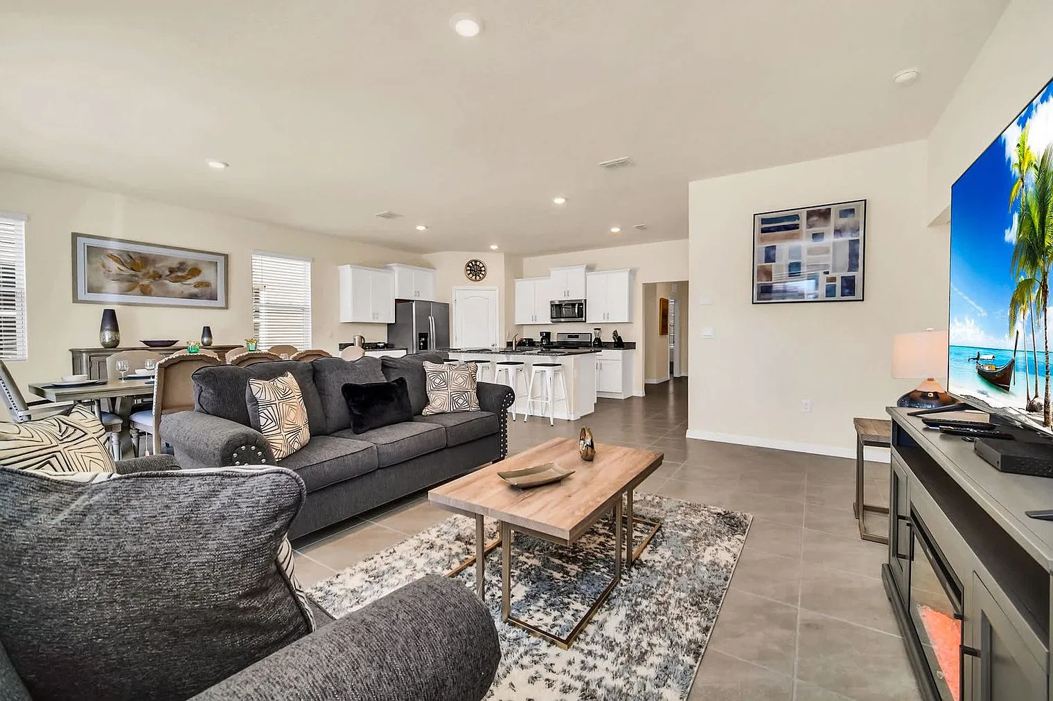 7 bed, 6.0 bath, 3616 sqft, $4,208 — Photo 2