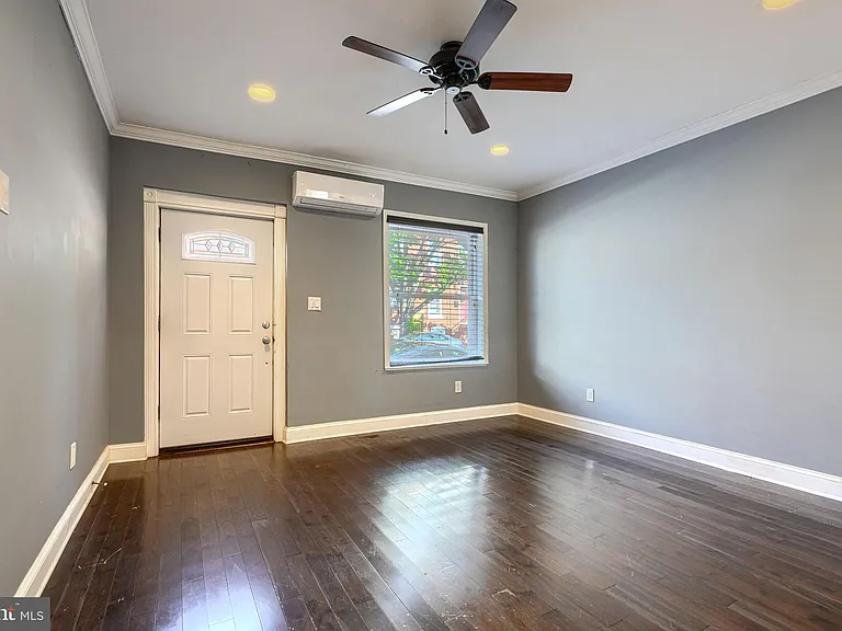 1106 Battery Ave — Photo 4