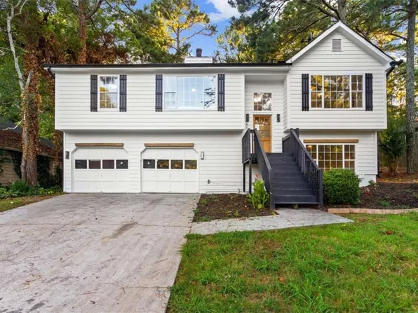 873 Stonebrook Dr, Lithonia, GA 30058