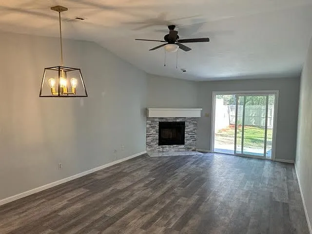 3421 N Carnation Ct — Photo 6
