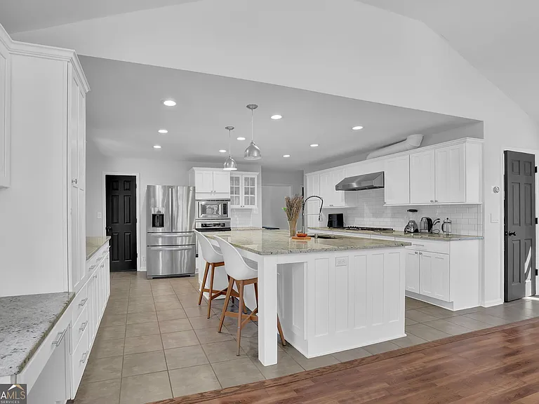 3474 Hildon Cir — Photo 34