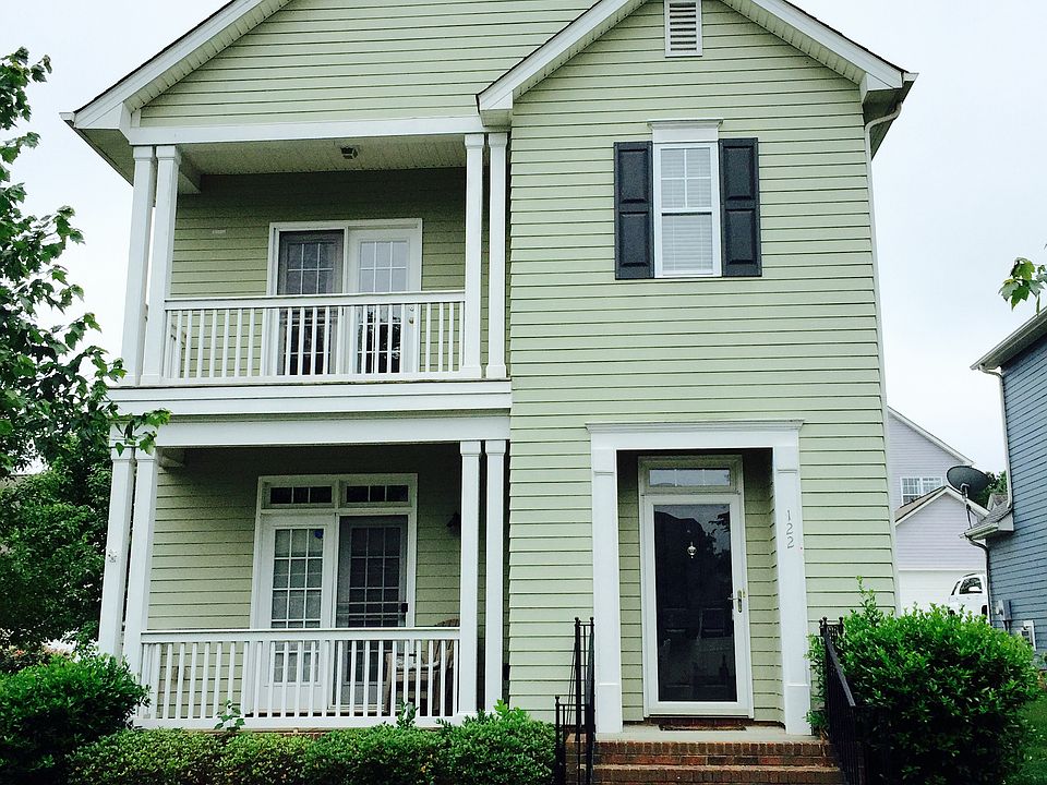 1st image of 122 E Fenway Ave