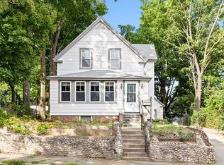 34 Walnut St, Maynard, MA 01754