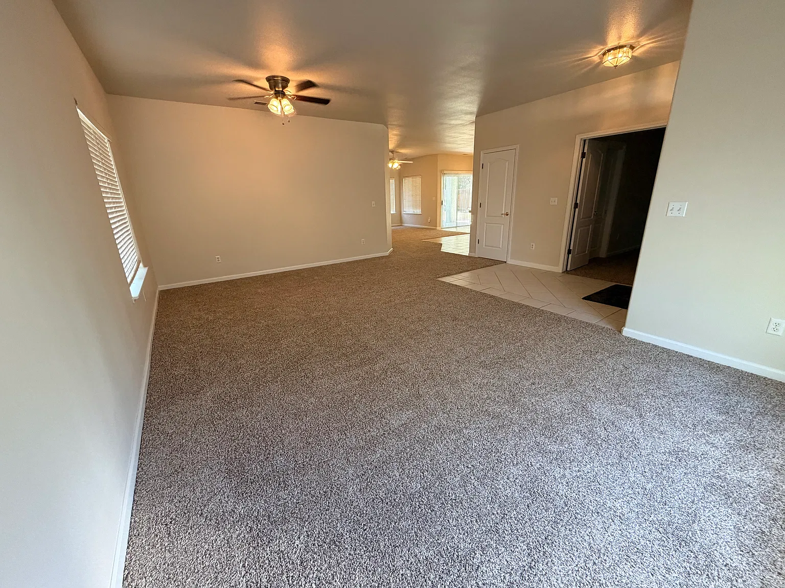 4 bed, 1950 sqft, $2,700 — Photo 1