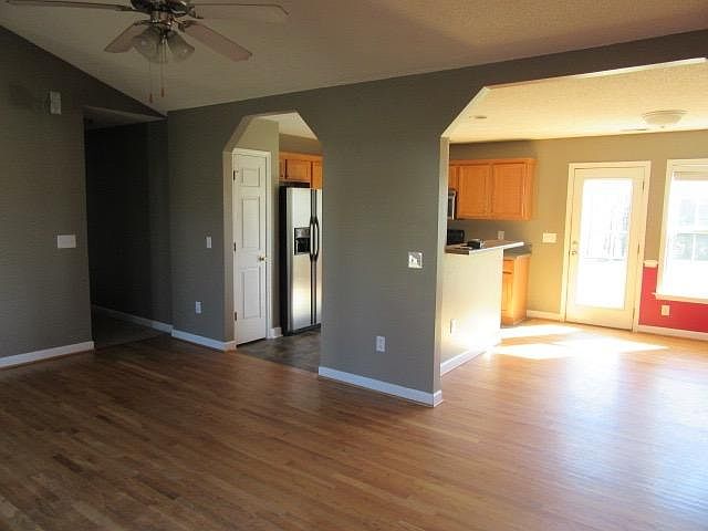 2nd image of 158 Hutchins Way