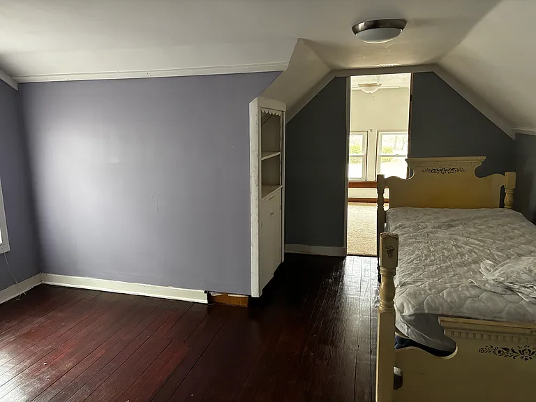 Upstairs bedroom