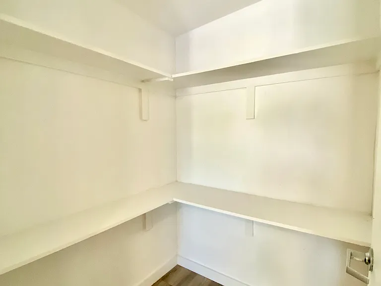 109 Harmons Way — Photo 11