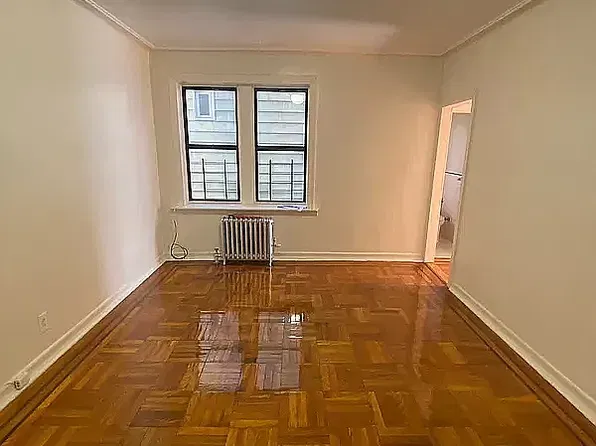 36 Kenilworth Pl APT 3F, Brooklyn, NY 11210