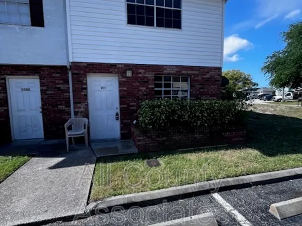 8927 Cochise Ln, Port Richey, FL 34668