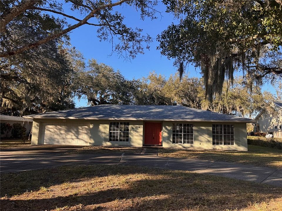 2nd image of 544 Royal Palm Pl