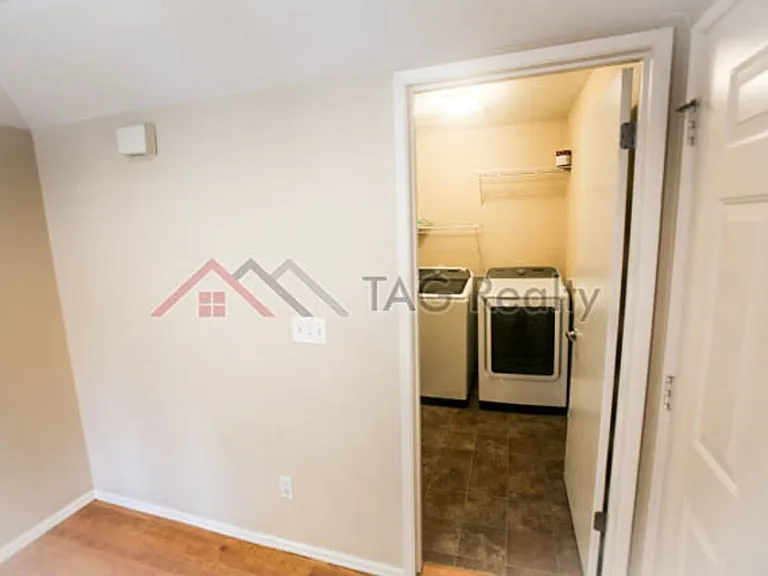 9009 Avondale Rd NE #E109 — Photo 7