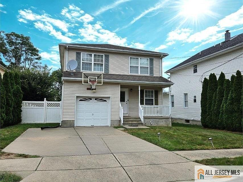 1st image of 50 E Sedgwick St