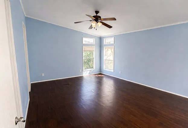 400 County Road 3823 — Photo 6