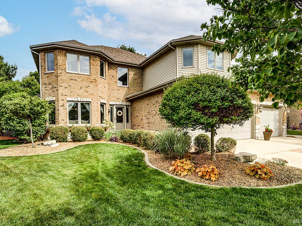 1st image of 8053 W Duane Dr