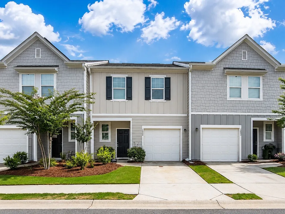 1054 Paddington Dr