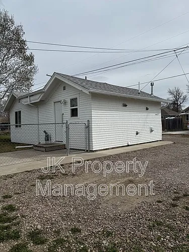1824 6th Ave N Photo 1