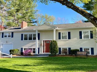 11 Island Rd, Franklin, MA 02038