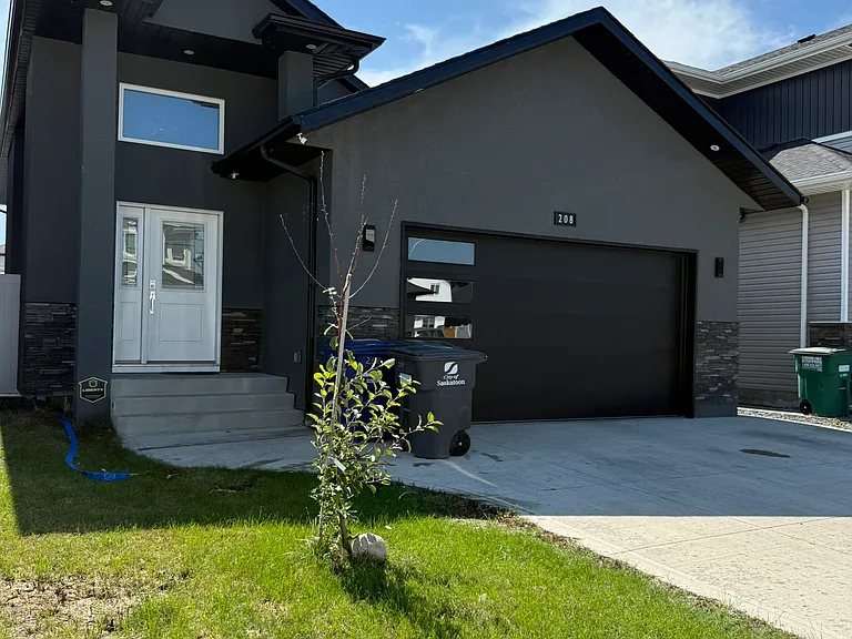 208 Barrett St — Photo 27