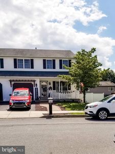 208 Evergreen Ln, Fleetwood, PA, 19522