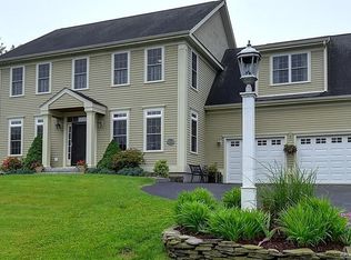 22 Fallon Rd, Pawcatuck, CT 06379