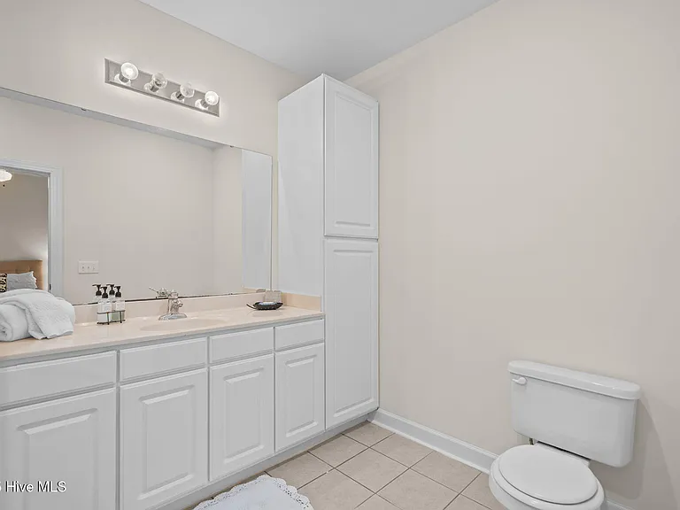1505 Cadfel Ct #203 — Photo 25
