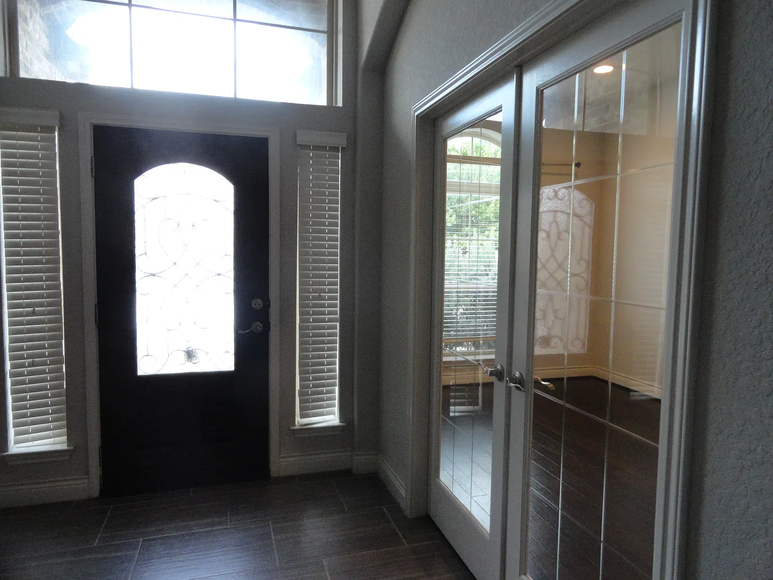 4 bed, 3.5 bath, 3474 sqft, $3,600 — Photo 2