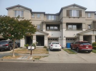 2599 Edgewater Dr, Santa Rosa, CA 95407